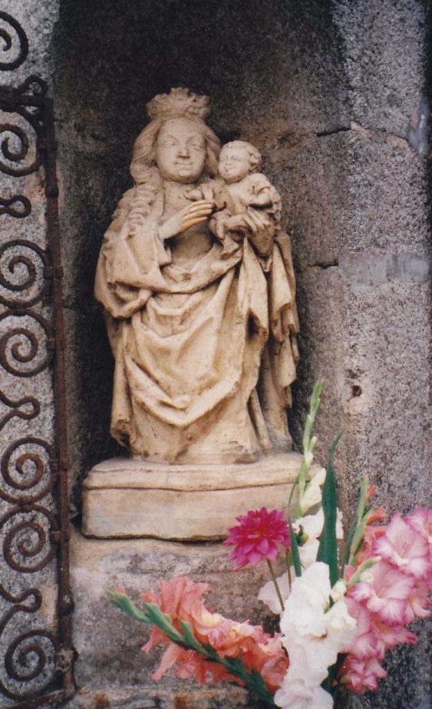 Les statuettes
